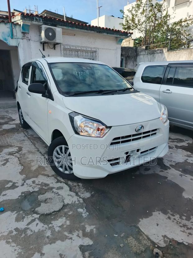 Daihatsu Mira 2018 White