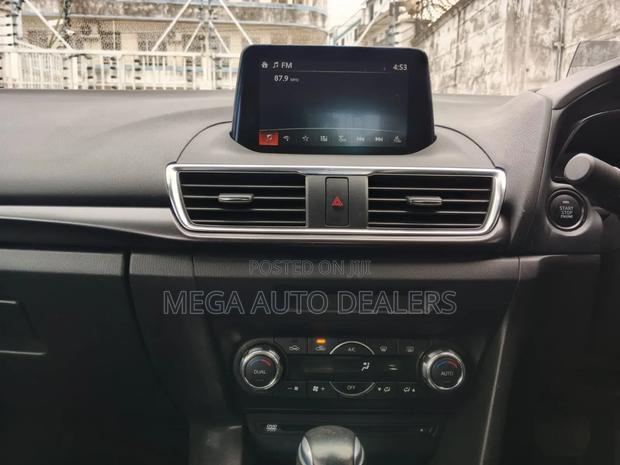 Mazda Axela 2018 Red