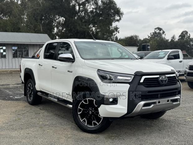 Toyota Hilux Revo Double Cab Deisel 2.4 AWD 2019 White
