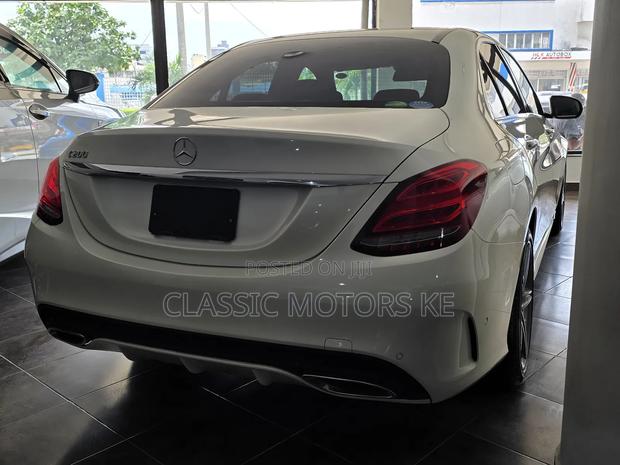 Mercedes-Benz C200 2019 White