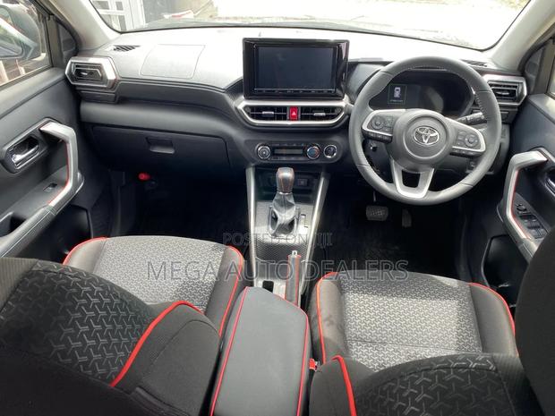 Toyota Raize 2019 Black