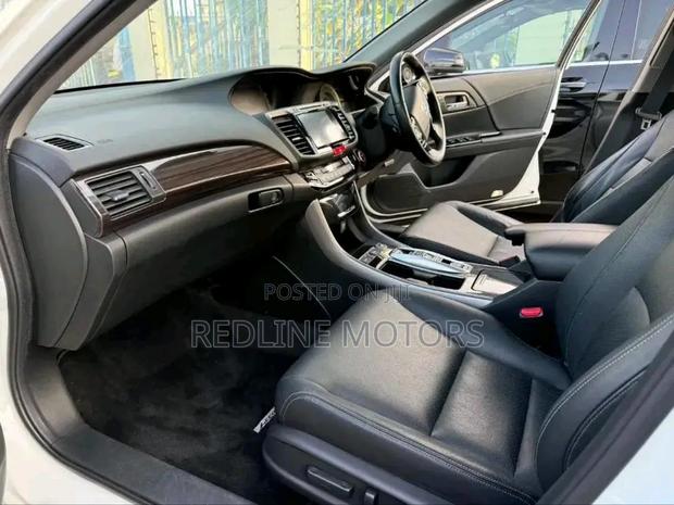 Honda Accord 2018 White