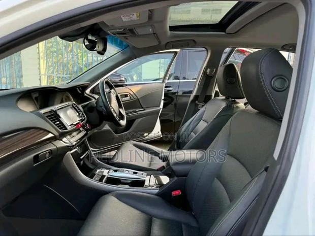 Honda Accord 2018 White