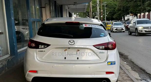 Mazda Axela 2018 White