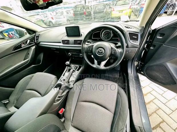 Mazda Axela 2018 Gray