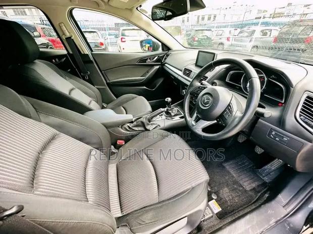 Mazda Axela 2018 Gray