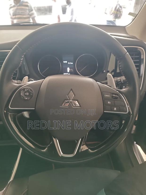 Mitsubishi Outlander 2018 Gray