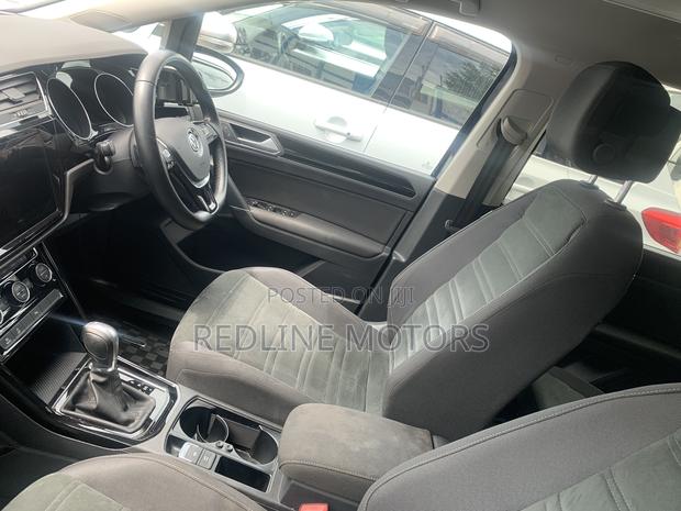 Volkswagen Touran 2018 Gray