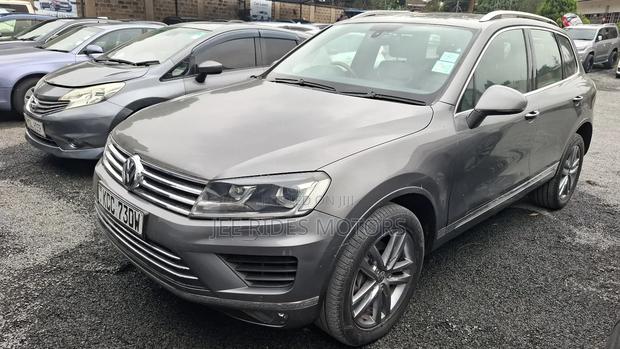 Volkswagen Touareg VR6 Executive AWD 4MOTION 2016 Silver
