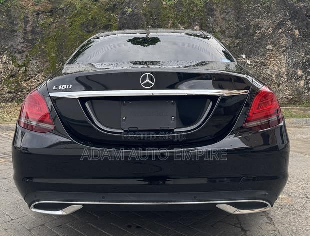 Mercedes-Benz C180 2018 Black