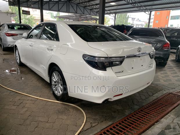Toyota Mark X 2.5 RWD 2018 Pearl