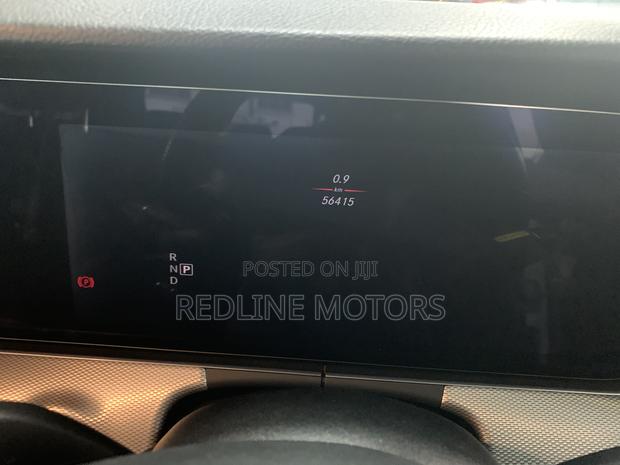 Mercedes-Benz E220 2018 Pearl