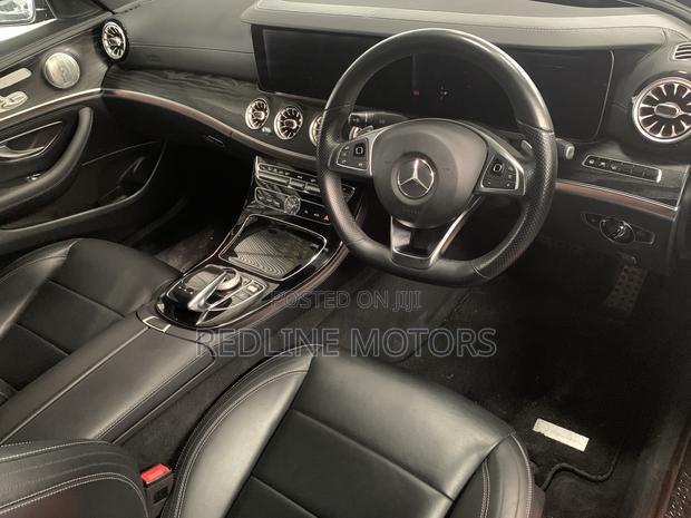 Mercedes-Benz E300 2018 Black