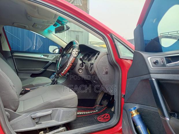 Volkswagen Golf 2014 Red