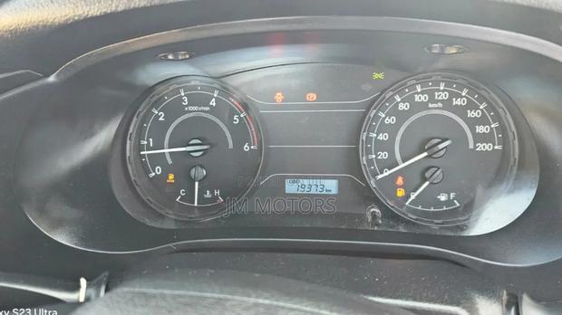 Toyota Hilux 2021