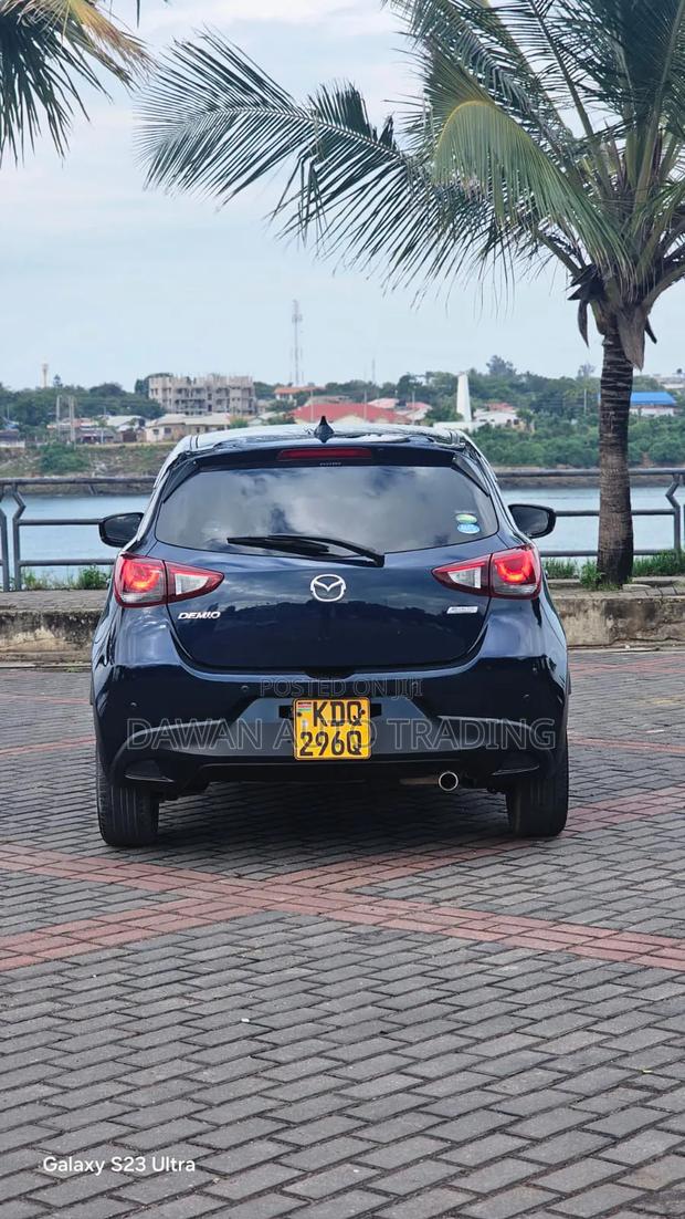 Mazda Demio 2017 Black
