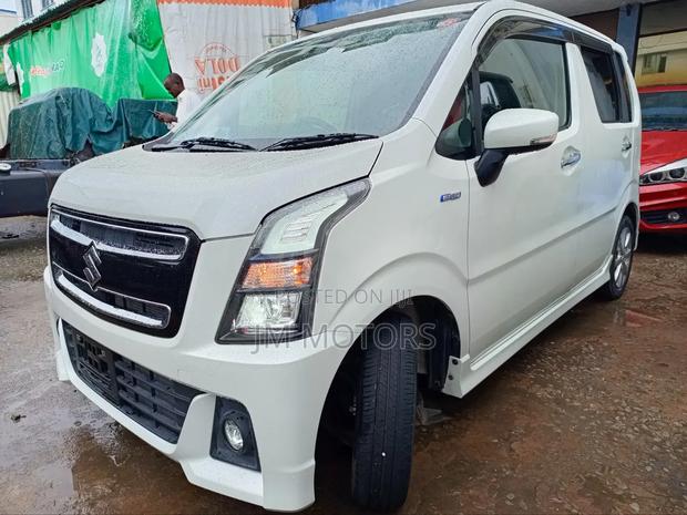Suzuki Wagon R 2019 White