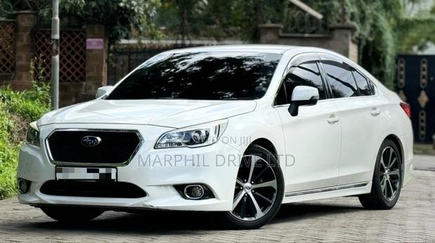 Subaru Legacy 2.5i Premium AWD 2018 White