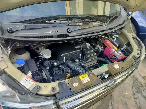 Suzuki Wagon R 2019 Gold