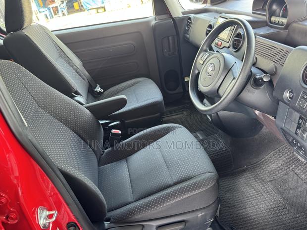 Toyota Spade 2018 Red