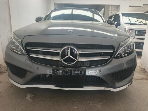 Mercedes-Benz C200 2018 Gray