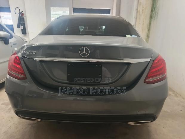 Mercedes-Benz C200 2018 Gray