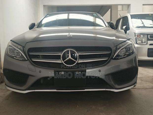 Mercedes-Benz C200 2018 Gray
