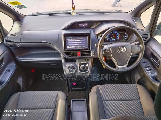 Toyota Noah 2017 Black