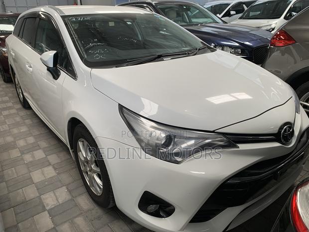 Toyota Avensis 2017 White