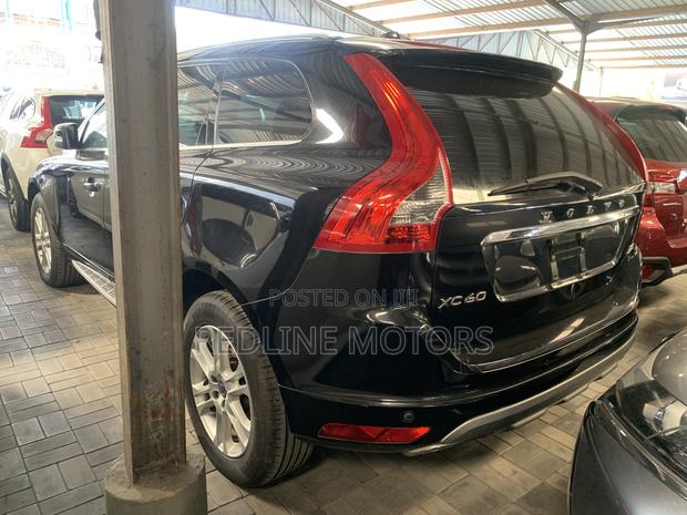 Volvo XC60 T5 Inscription AWD 2018 Black