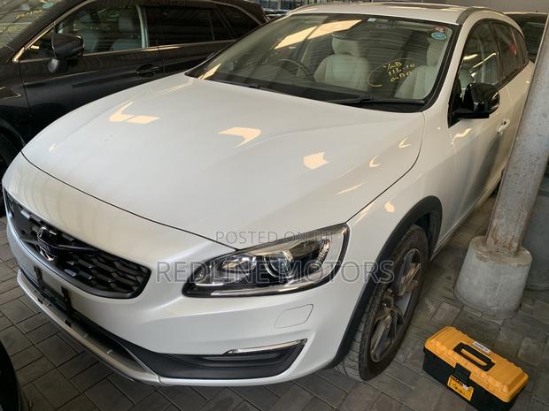 Volvo V60 2018 White