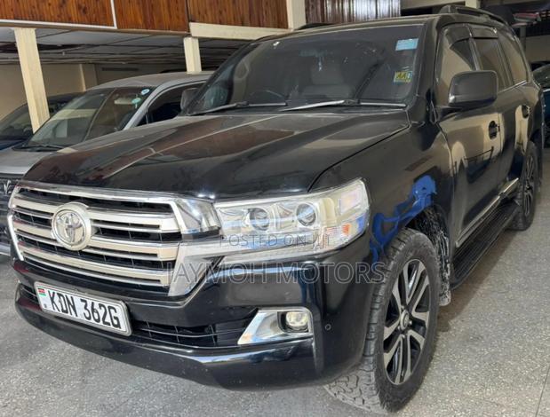 Toyota Land Cruiser 2016 Black