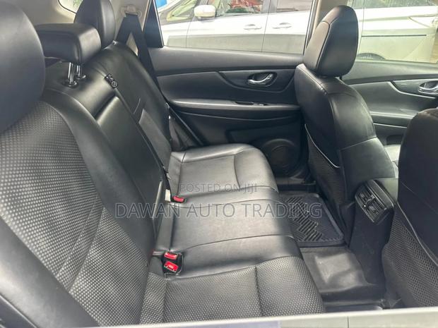 Nissan X-Trail 2016 Silver