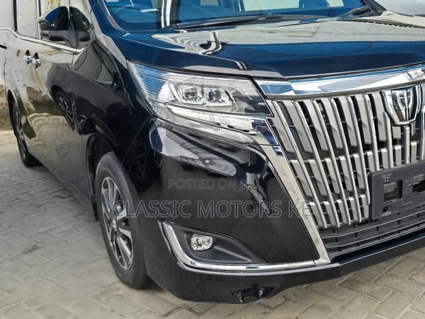 Toyota Esquire 2.0 FWD (7 seater) 2018 Black