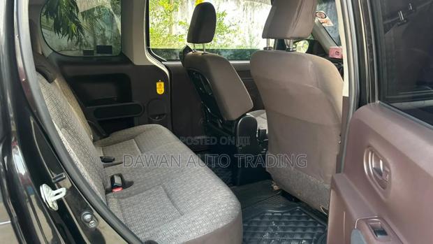 Toyota Porte 1.3 FWD 2015 Black