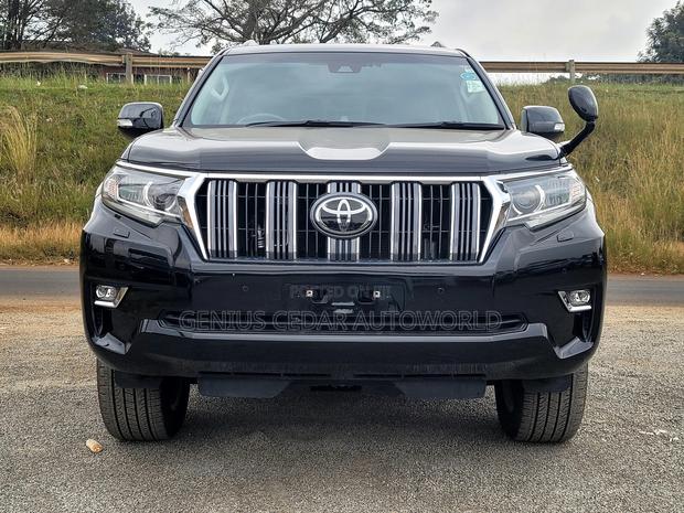 Toyota Land Cruiser Prado 2018 Black