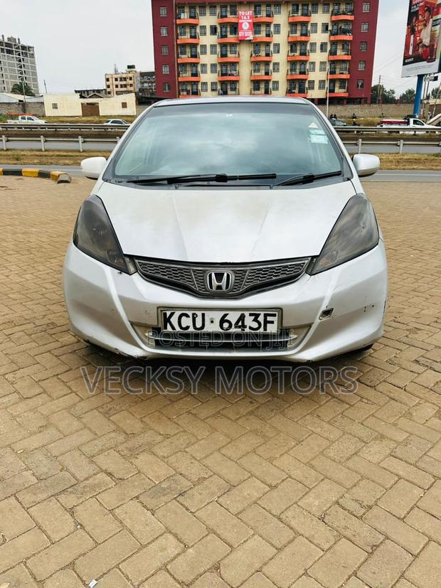 Honda Fit 2012 Gray