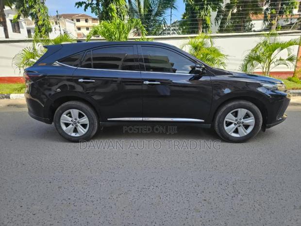 Toyota Harrier 2019 Black
