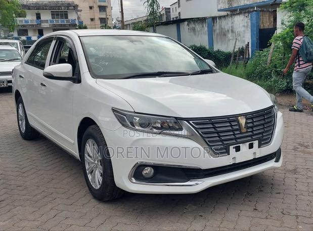 Toyota Premio 2018 Pearl