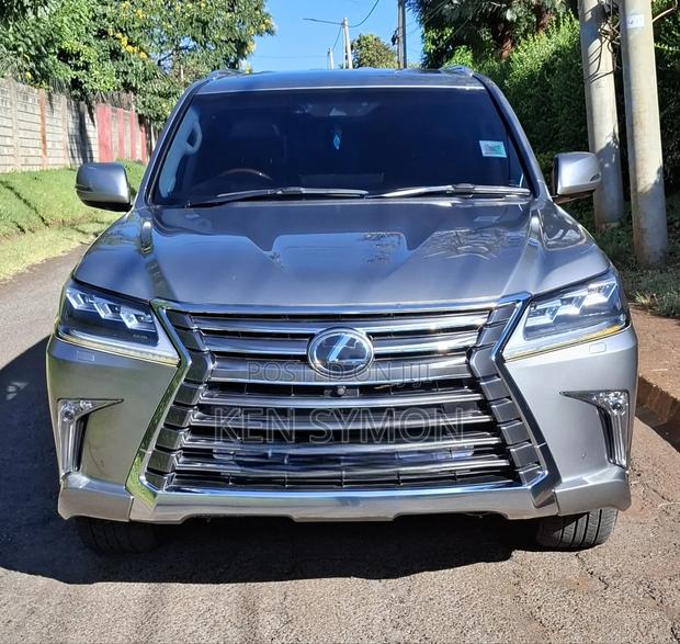 Lexus LX 570 AWD 2017 Gray