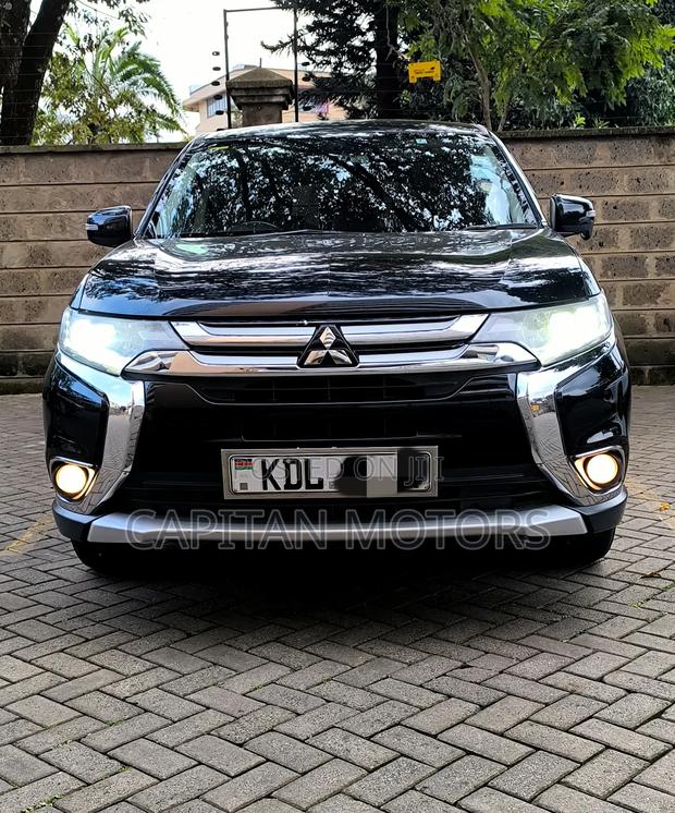 Mitsubishi Outlander 2016 Black