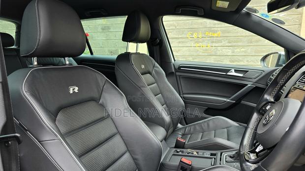 Volkswagen Golf R 4-Door w/DCC & Navigation 2018 White