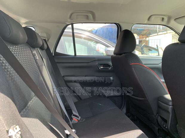 Toyota Raize 1.0 FWD 2019 White