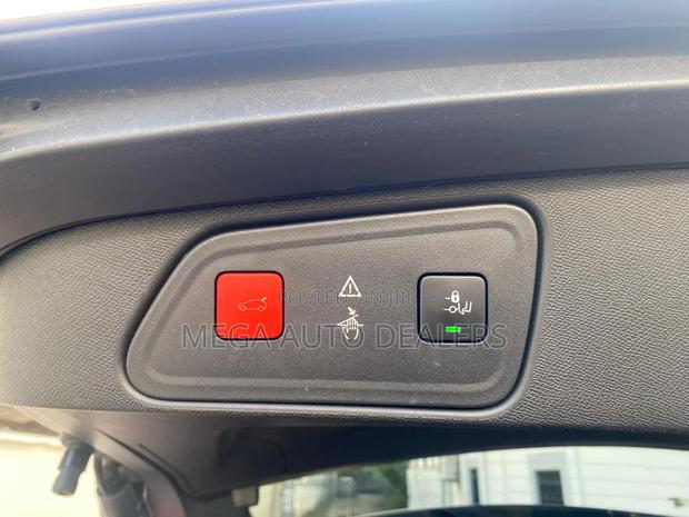 Peugeot 3008 2018 White