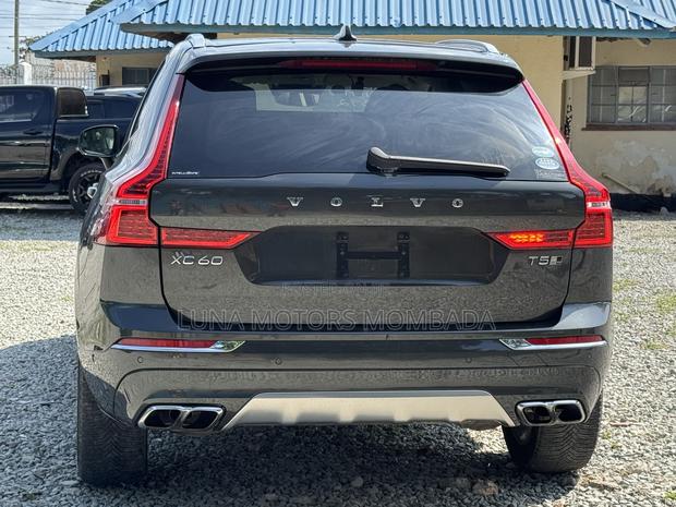 Volvo XC60 2019 Black