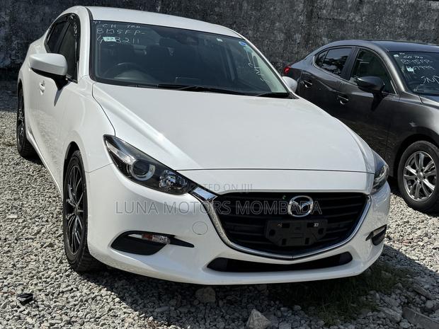 Mazda Axela 2019 White