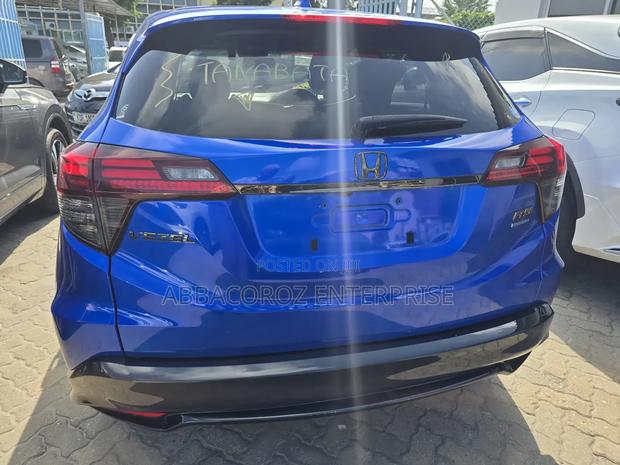 Honda Vezel 1.5 Hybrid 4WD 2019 Blue