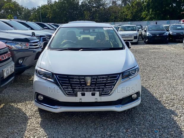 Toyota Premio 2018 White