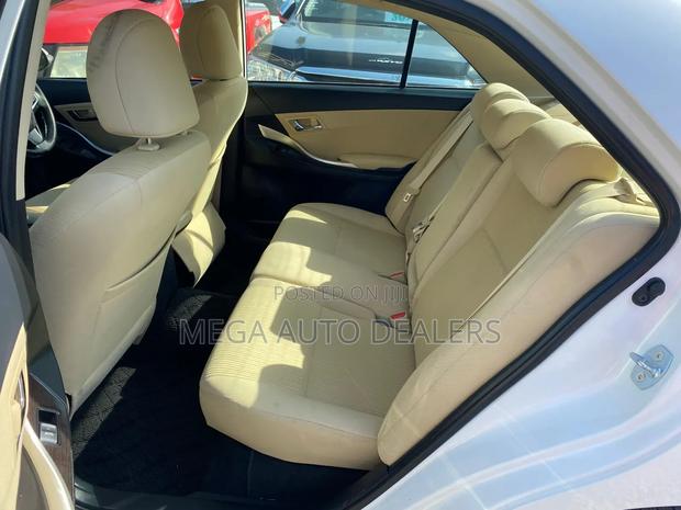 Toyota Premio 2018 White