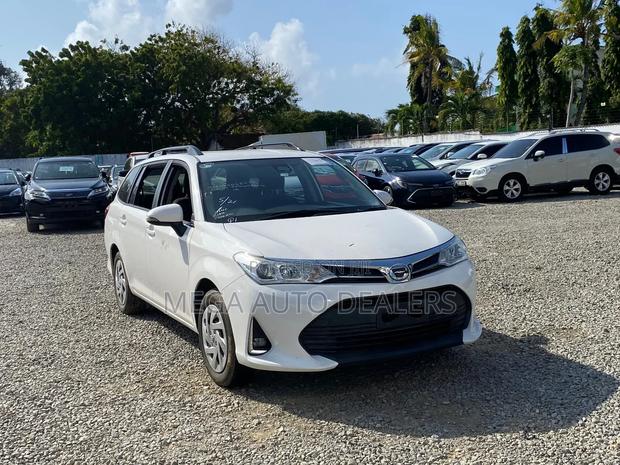 Toyota Corolla Fielder 2018 White